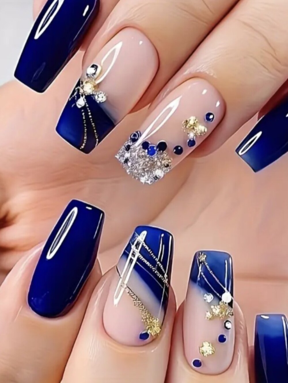 Fashion Designer Art Nails with Rhinestones Medium Size NWT